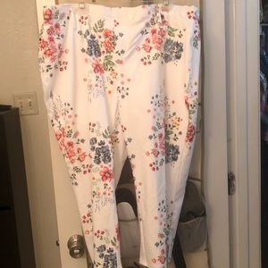 Floral capris